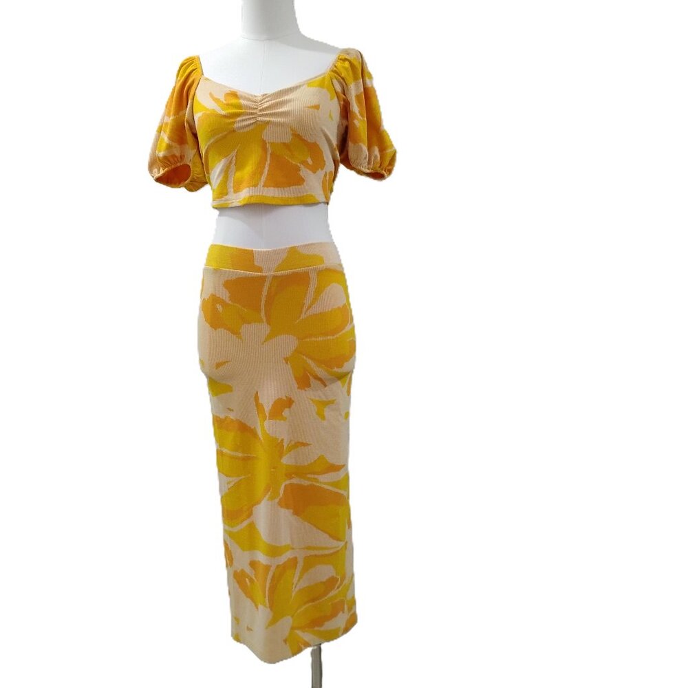 BLACK TAG-ZARA -M-ZARA CROP TOP AND PENCIL SKIRT SET